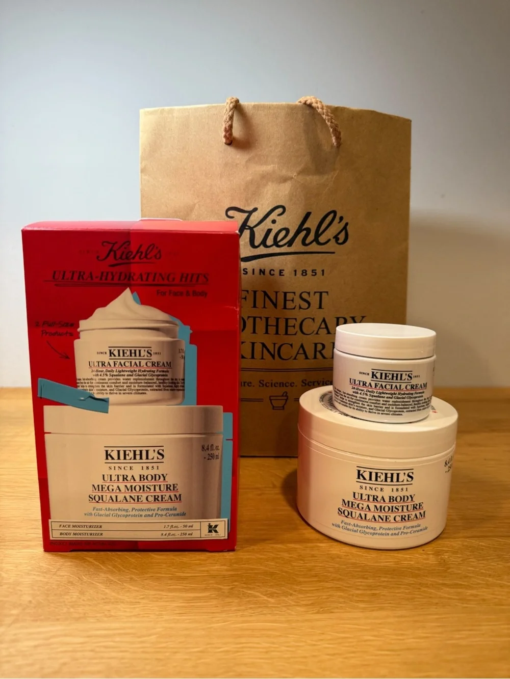 New Kiehl’s Ultra Hydrating Hits Gift Set Face & Body Cream Duo Full Size + Bag
